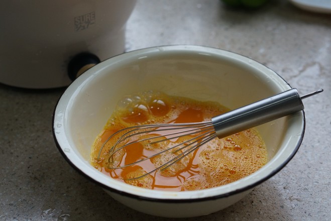蔬丁炒蛋的做法-家常味炒菜谱