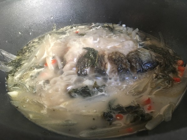 鲫鱼白萝卜丝汤的做法-家常味煮菜谱