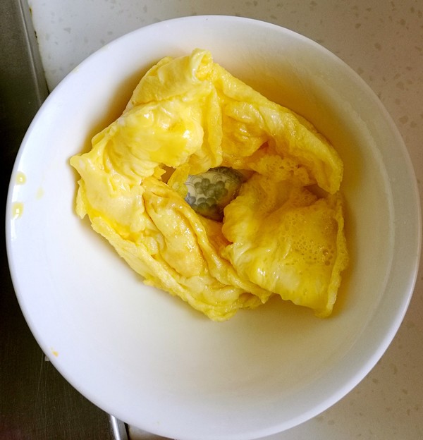 胡萝卜炒鸡蛋蘑菇的做法-咸鲜味炒菜谱