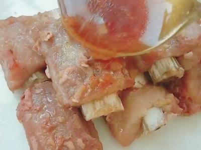蒜蓉叉烧排骨的做法-酱香味烤菜谱