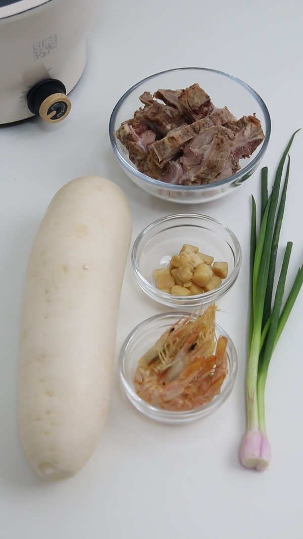 萝卜猪骨汤的做法-家常味炖菜谱