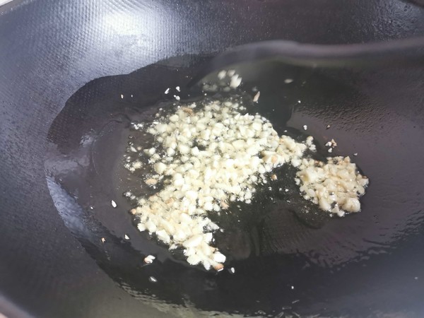 蒜蓉粉丝蒸娃娃菜的做法-蒜香味蒸菜谱