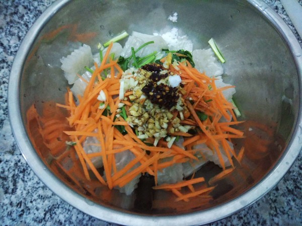 麻辣皮冻的做法-麻辣味拌菜谱