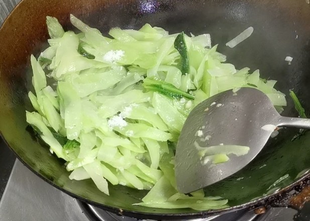 莴笋炒肉的做法-家常味炒菜谱
