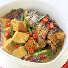 豆腐炖鱼头的做法-家常味炖菜谱