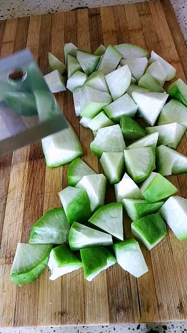 萝卜牛肉煲的做法-家常味炖菜谱