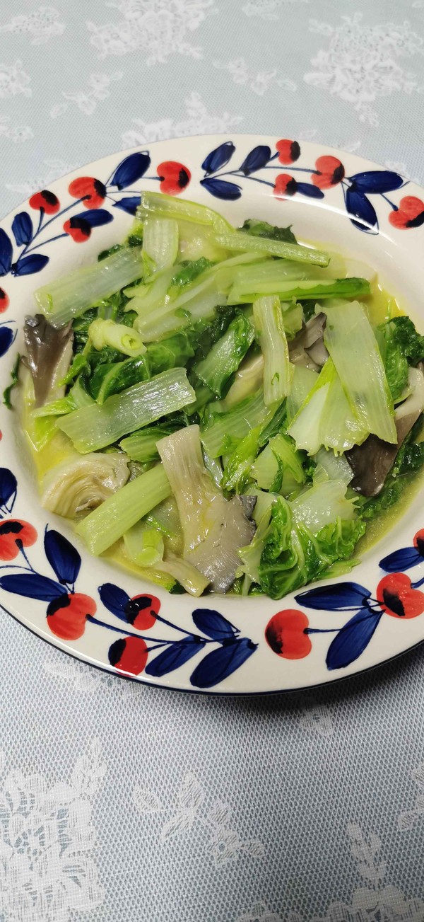 大白菜炒菇的做法-家常味炒菜谱-易网健康养生网 大白菜炒菇的做法-家常味炒菜谱