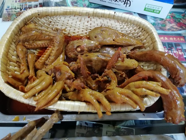 现捞卤菜的做法及配方的做法-麻辣味卤菜谱-易网健康养生网 现捞卤菜的做法及配方的做法-麻辣味卤菜谱