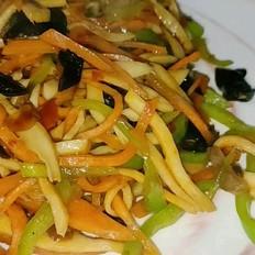 鸡腿菇炒三丝的做法-鱼香味炒菜谱