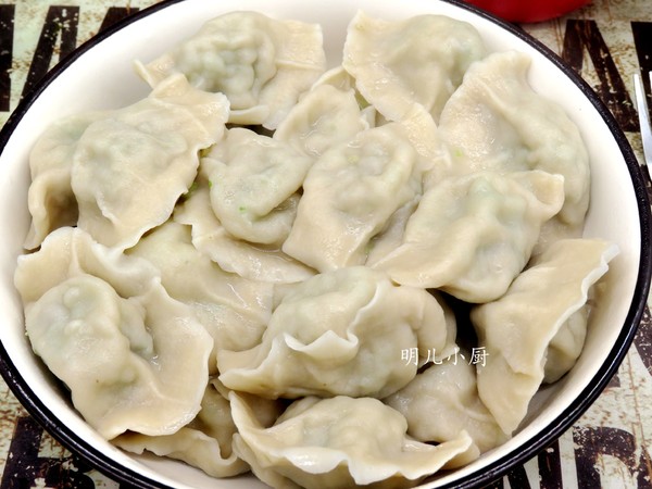 羊肉芹菜饺子的做法-家常味煮菜谱