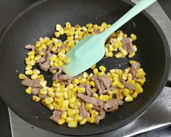 玉米炒牛肉的做法-家常味炒菜谱
