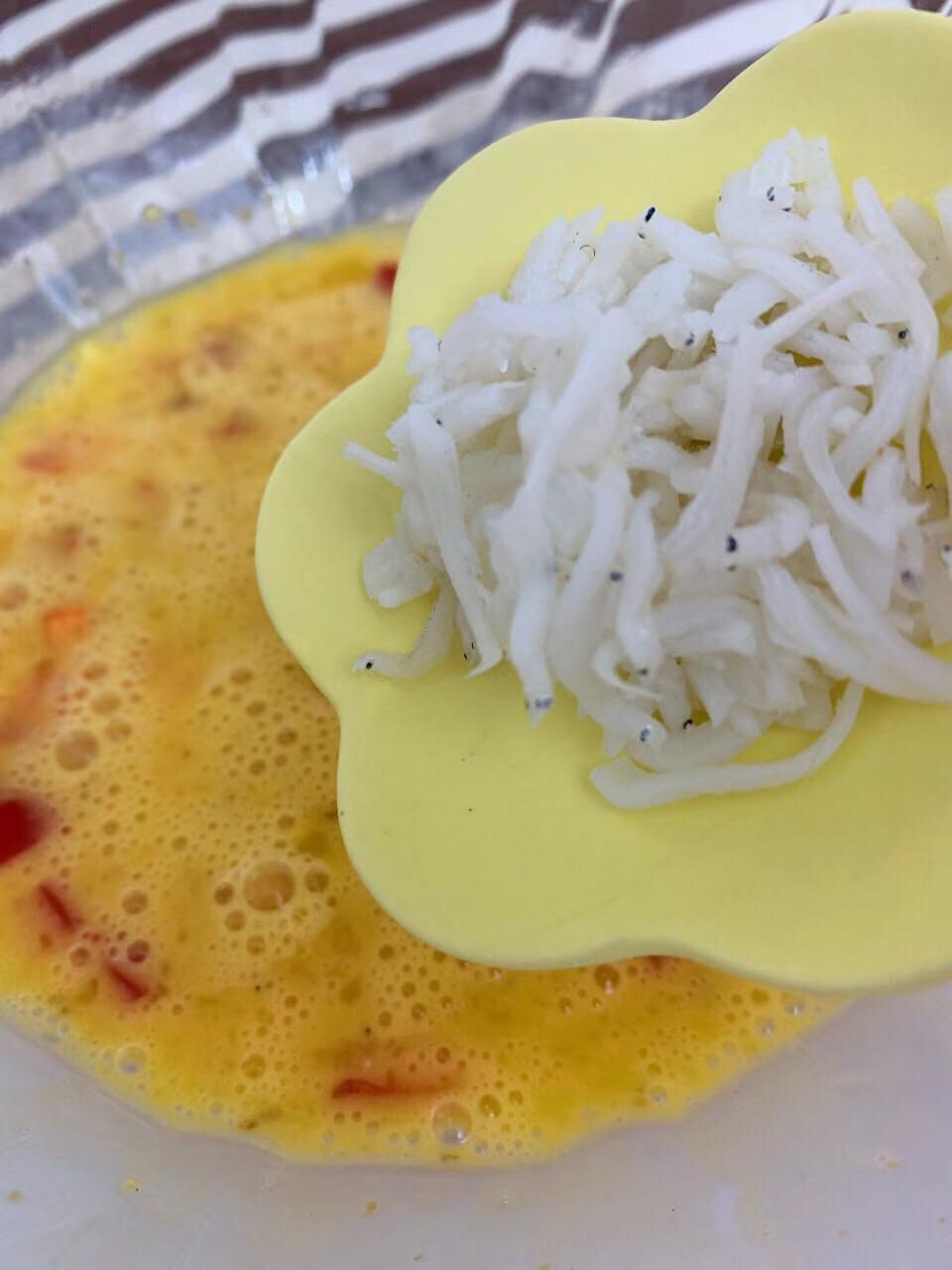 宝宝辅食  银鱼秋葵煎蛋的做法-家常味煎菜谱