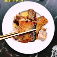 葱油带鱼的做法-葱香味煎菜谱