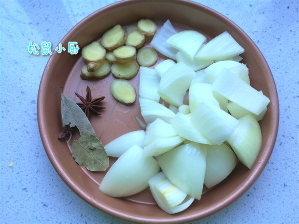 鸡翅焖锅的做法-家常味焖菜谱