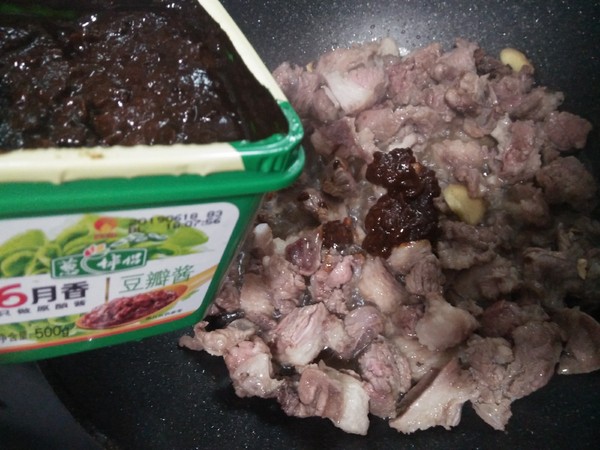 西红柿烧肉的做法-家常味炖菜谱