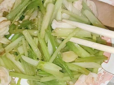 芹菜虾仁的做法-咸鲜味炒菜谱