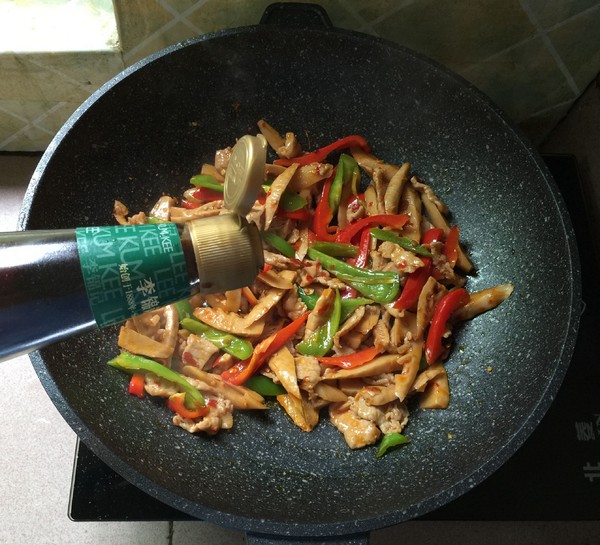 春笋炒瘦肉的做法-香辣味炒菜谱-易网健康养生网 春笋炒瘦肉的做法-香辣味炒菜谱