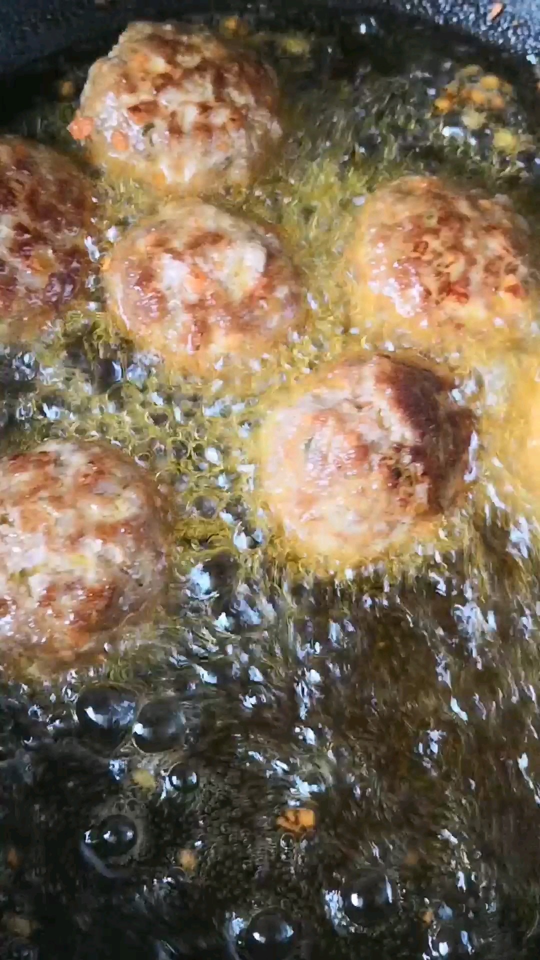 红烧狮子头的做法-咸鲜味煮菜谱
