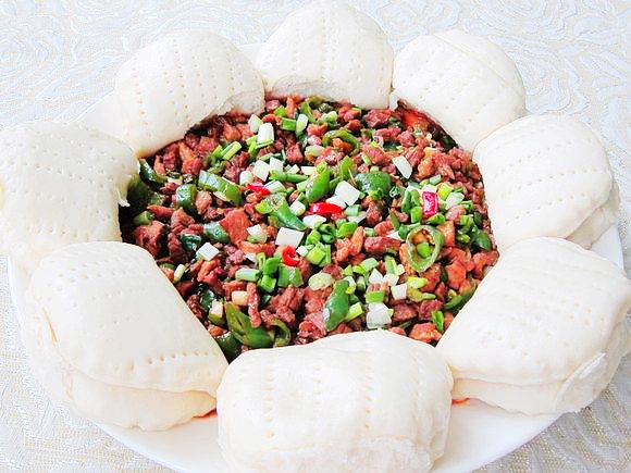 牛肉夹饼的做法-家常味炒菜谱