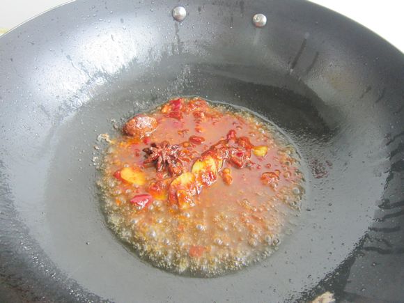 红烧牛肉的做法-家常味烧菜谱-易网健康养生网 红烧牛肉的做法-家常味烧菜谱