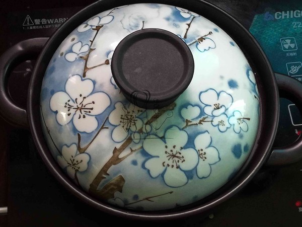 腊肉土豆焖饭的做法-家常味焖菜谱