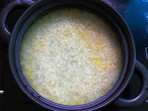 腊肉土豆焖饭的做法-家常味焖菜谱