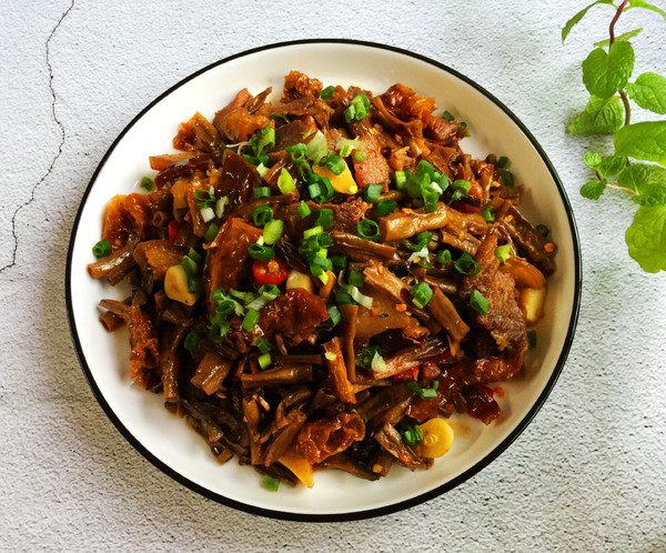 干豆角炒腊肉的做法-咸鲜味炖菜谱-易网健康养生网 干豆角炒腊肉的做法-咸鲜味炖菜谱