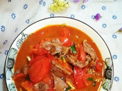 番茄炒牛肉的做法-家常味炒菜谱