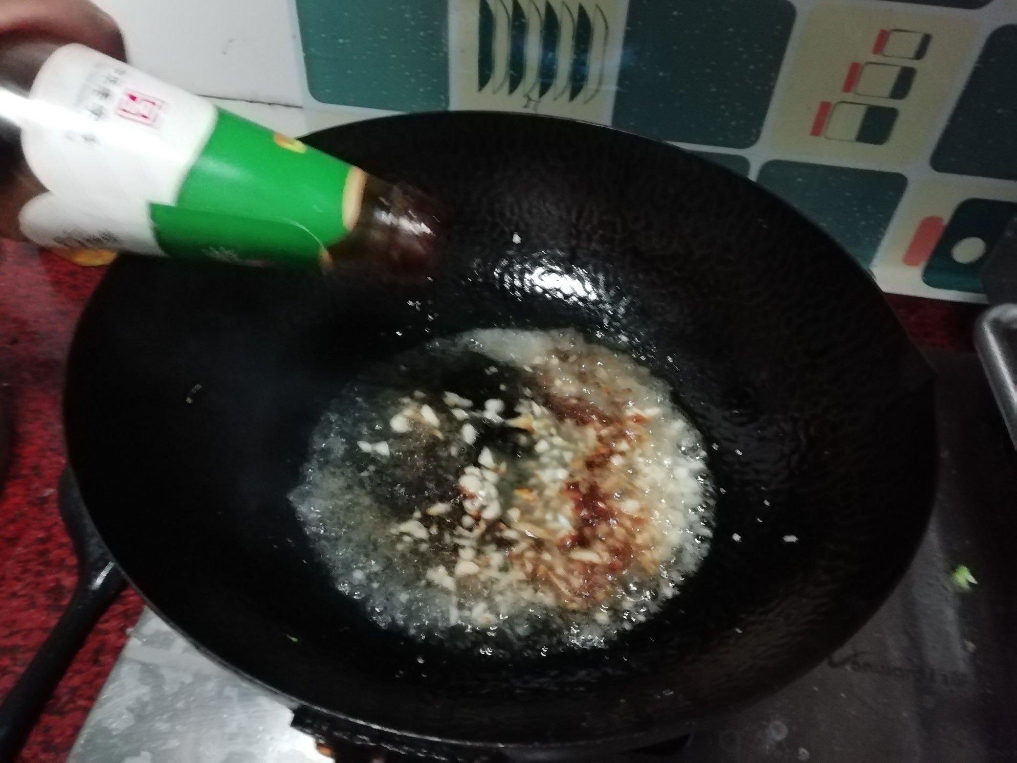 浇汁西兰花的做法-家常味煮菜谱