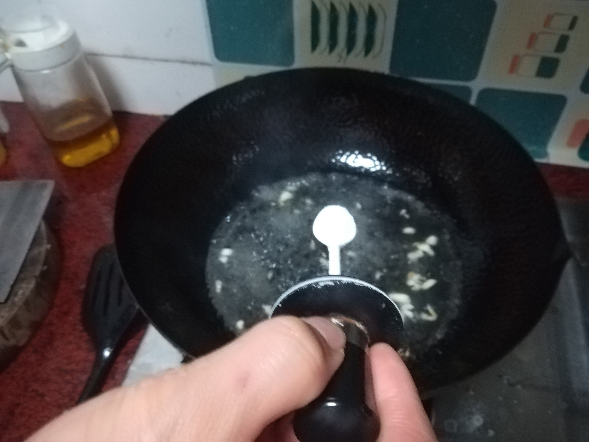 浇汁西兰花的做法-家常味煮菜谱
