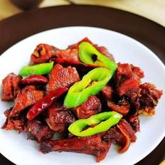 红烧酱板鸭的做法-酱香味烧菜谱