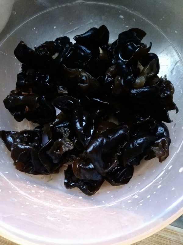黄瓜木耳炒鸡蛋的做法-家常味炒菜谱
