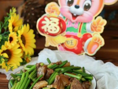 炒蒜苔的做法-家常味炒菜谱