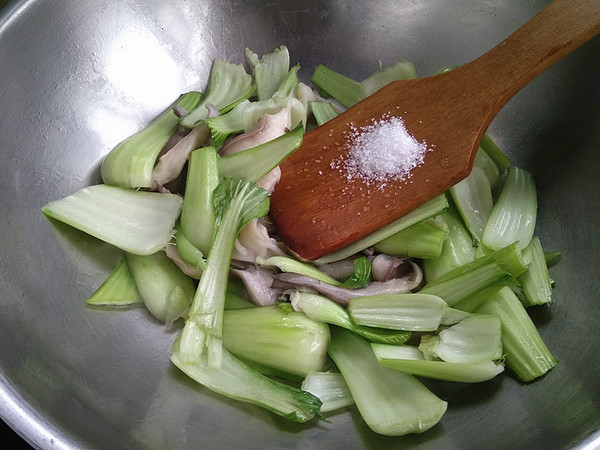 凤尾蘑炒油菜的做法-家常味炒菜谱