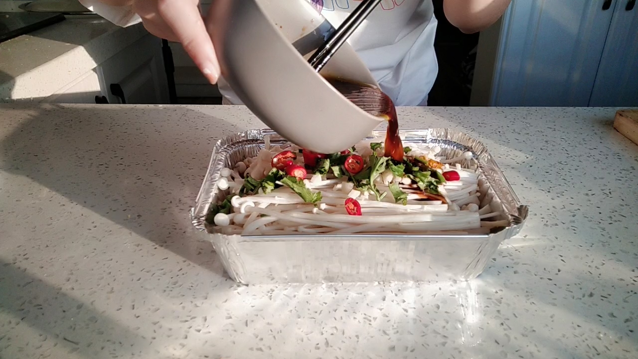 锡纸金针菇的做法-家常味烤菜谱