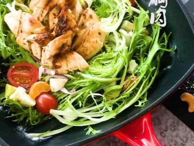 橙香鸡胸肉的做法-黑椒味煎菜谱