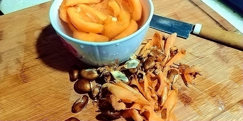 拔丝枇杷的做法-酸甜味拔丝菜谱