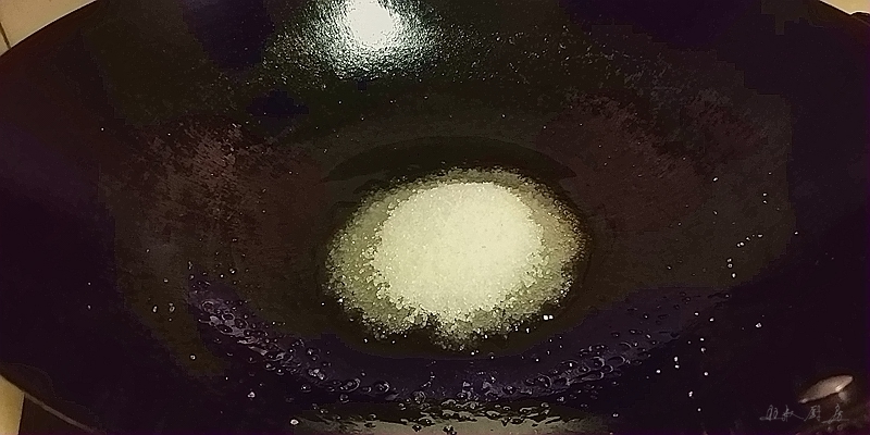 拔丝枇杷的做法-酸甜味拔丝菜谱