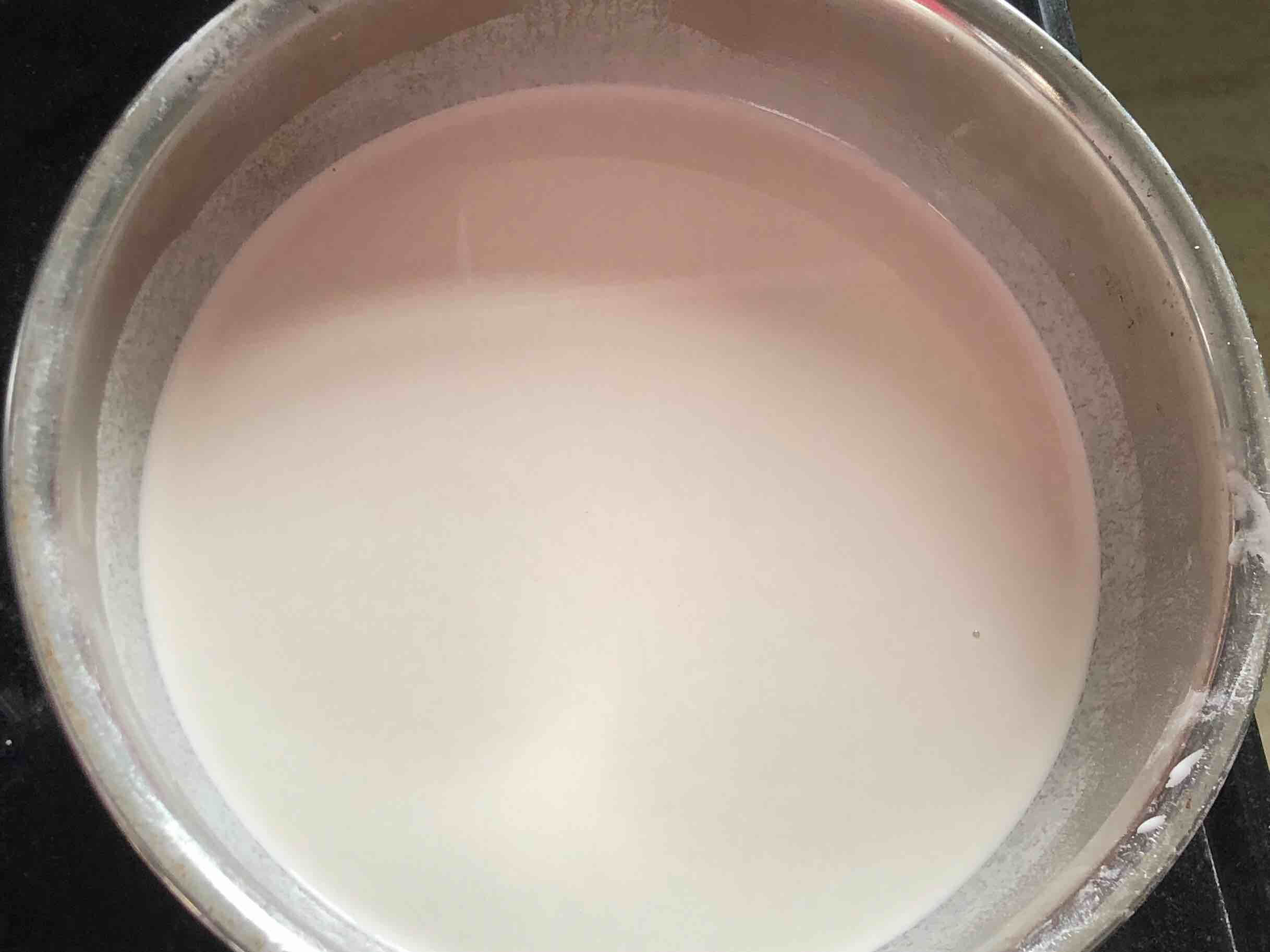 简单易做滴凉皮的做法-酸辣味蒸菜谱-易网健康养生网 简单易做滴凉皮的做法-酸辣味蒸菜谱