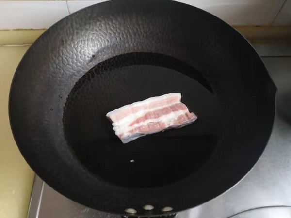 回锅肉炒长豆角的做法-家常味炒菜谱-易网<a href=http://www.bryss.cn/ target=_blank class=infotextkey>健康养生</a>网 回锅肉炒长豆角的做法-家常味炒菜谱