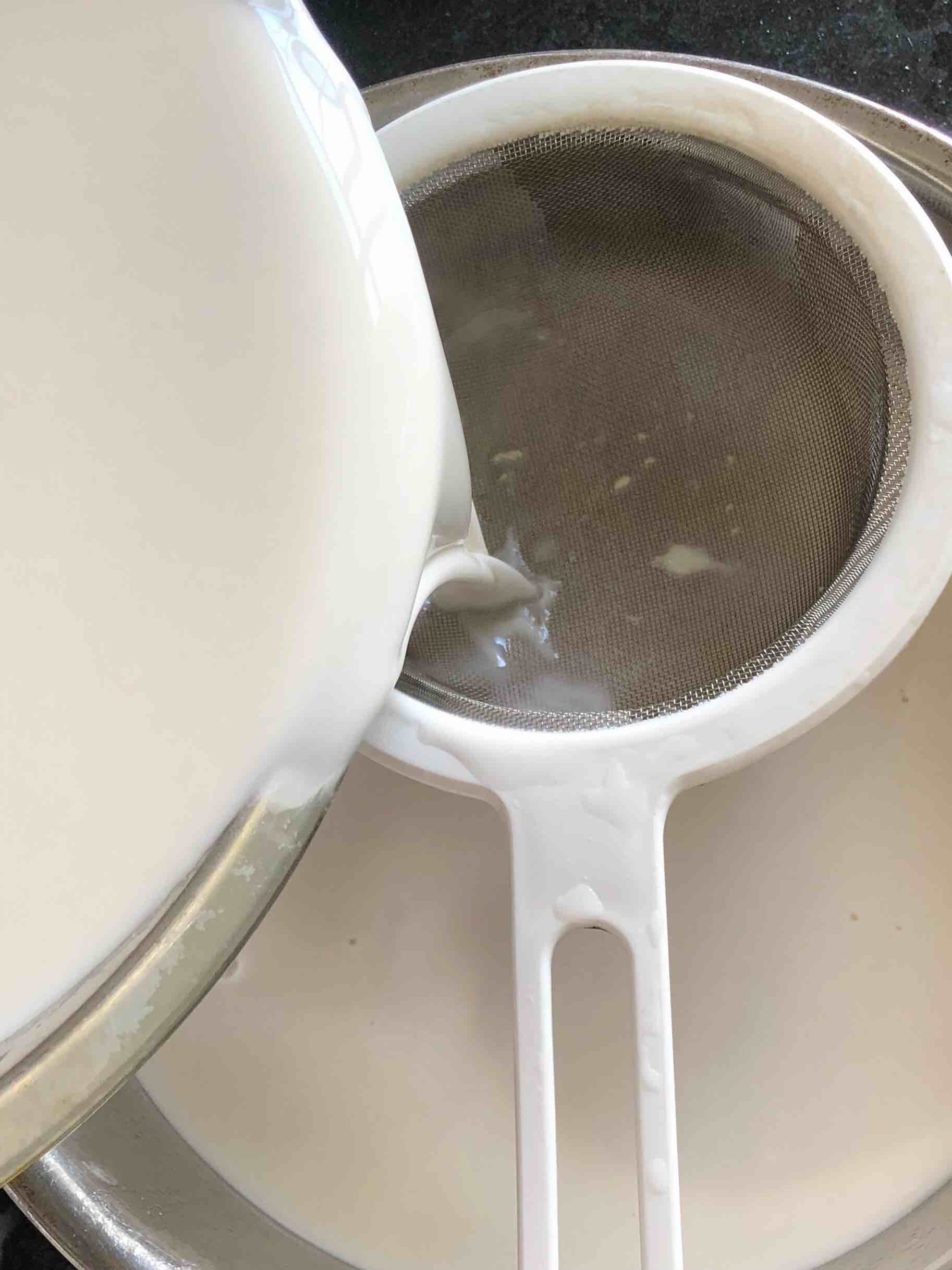 简单易做滴凉皮的做法-酸辣味蒸菜谱-易网健康养生网 简单易做滴凉皮的做法-酸辣味蒸菜谱