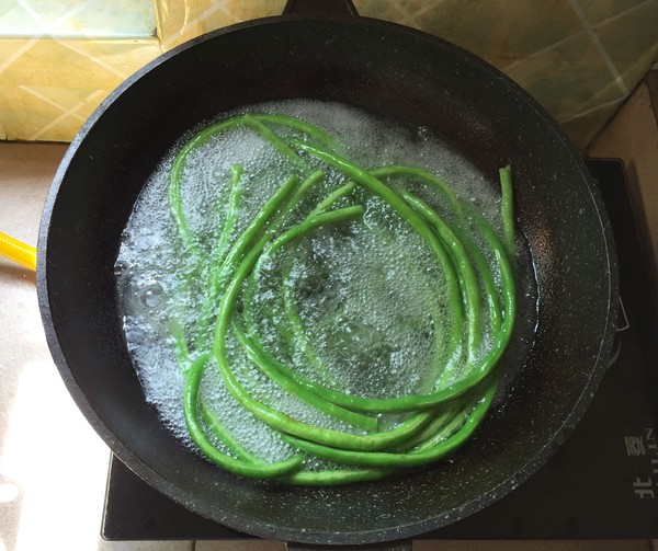 豆角煎鸡蛋的做法-家常味煎菜谱