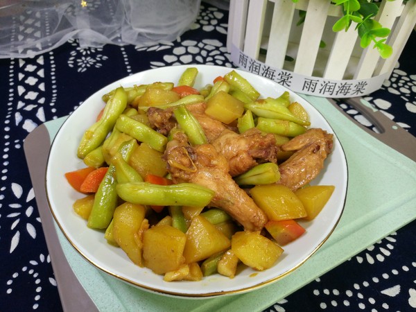土豆豆角炖鸡翅的做法-家常味炖菜谱-易网健康养生网 土豆豆角炖鸡翅的做法-家常味炖菜谱
