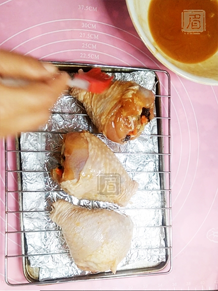 鸡腿包饭的做法-咸鲜味烘焙菜谱-易网健康养生网 鸡腿包饭的做法-咸鲜味烘焙菜谱