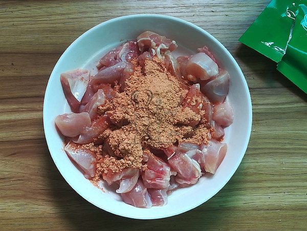 鸡肉丸子的做法-麻辣味煎菜谱