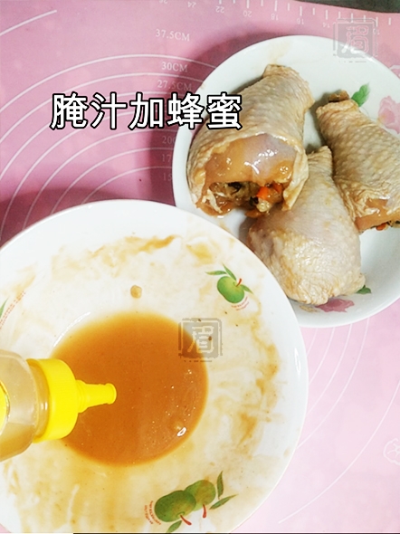 鸡腿包饭的做法-咸鲜味烘焙菜谱-易网健康养生网 鸡腿包饭的做法-咸鲜味烘焙菜谱