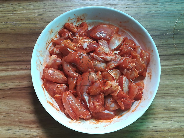 鸡肉丸子的做法-麻辣味煎菜谱