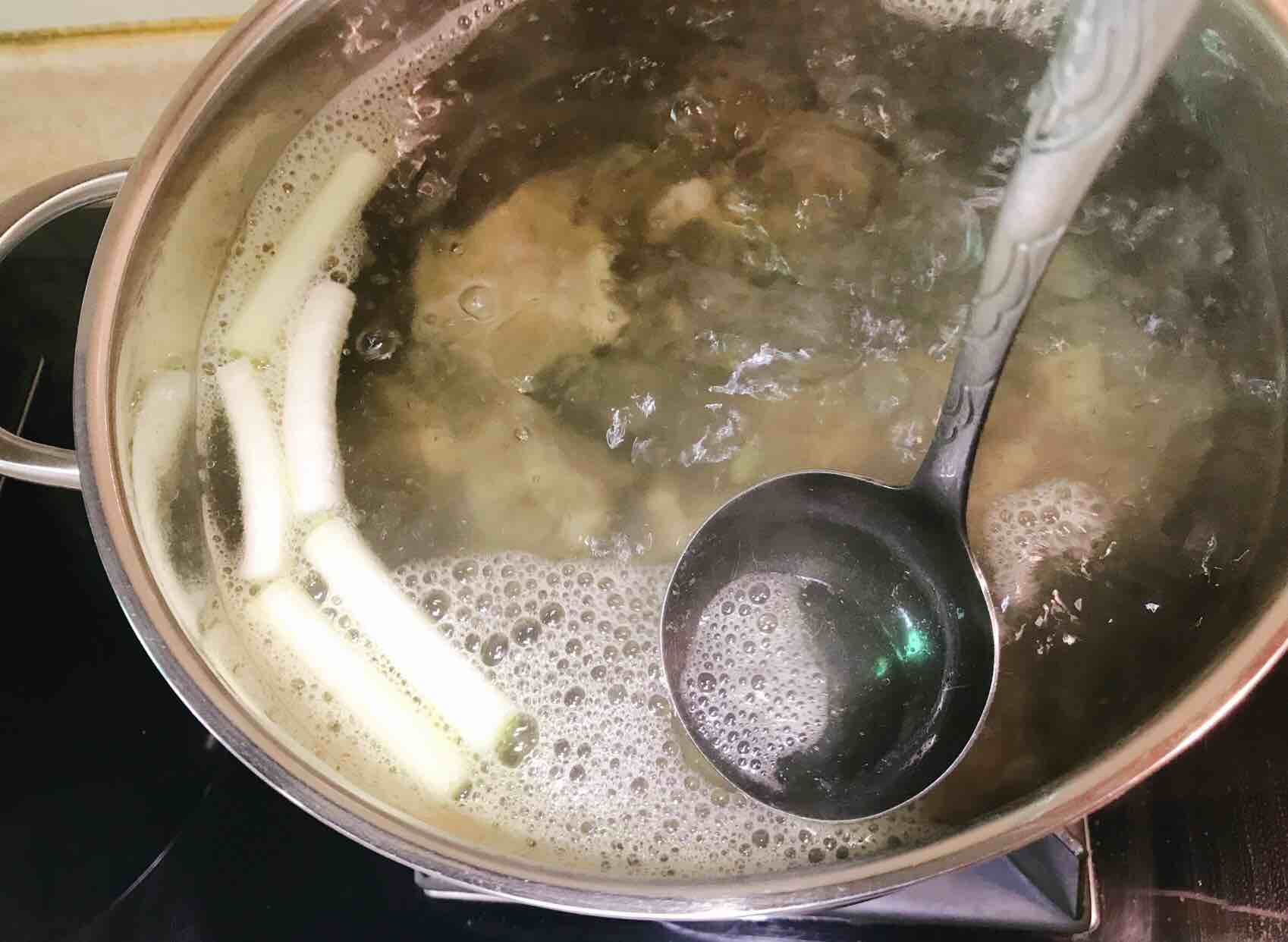 牛尾骨炖萝卜的做法-家常味炖菜谱-易网健康养生网 牛尾骨炖萝卜的做法-家常味炖菜谱