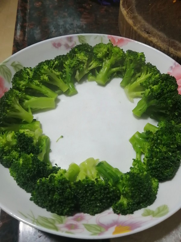 鸭胗西兰花的做法-家常味煮菜谱