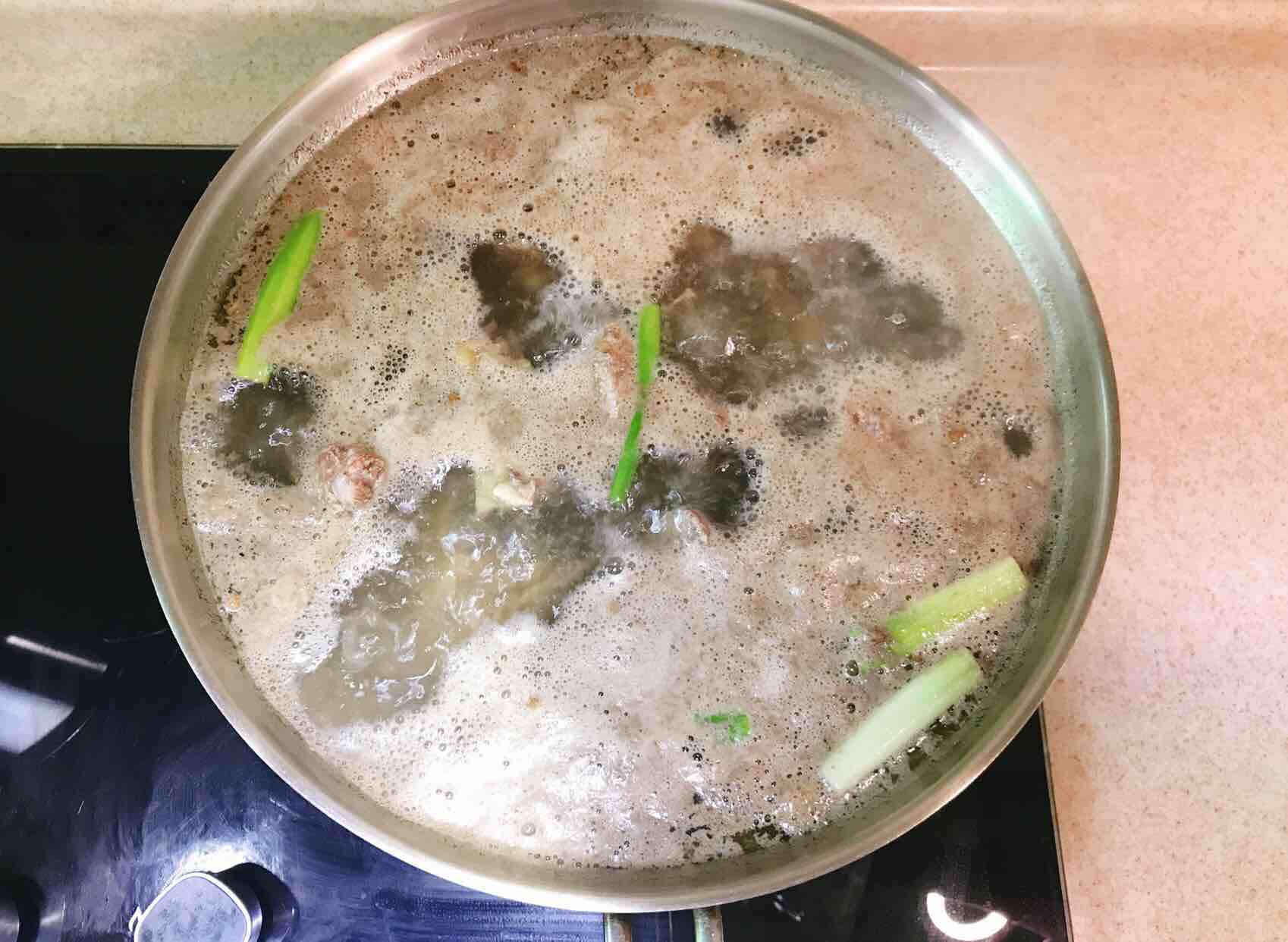 牛尾骨炖萝卜的做法-家常味炖菜谱-易网健康养生网 牛尾骨炖萝卜的做法-家常味炖菜谱